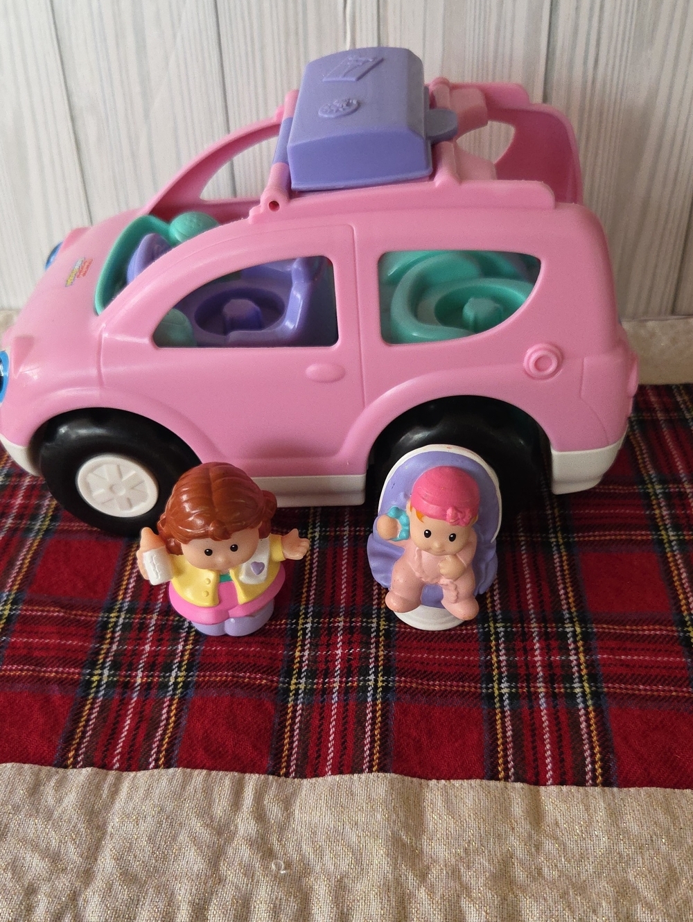 Fisher Price Musical Suv Pink Kids Toy Little People Playset with Figures